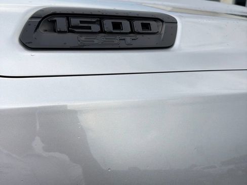 Used 2025 RAM 1500 Big Horn AWD/4WD image 7