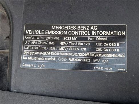 Used 2023 Mercedes-Benz Sprinter 2500 image 22