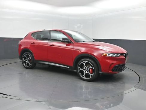 Used 2024 Alfa Romeo Tonale Veloce AWD/4WD image 33