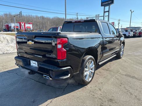 Used 2025 Chevrolet Silverado 1500 High Country w/ High Country Premium Package image 4