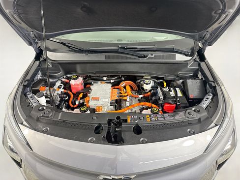 Used 2023 Chevrolet Bolt EUV Premier image 39