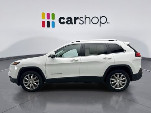 Used 2018 Jeep Cherokee Limited AWD/4WD image 2