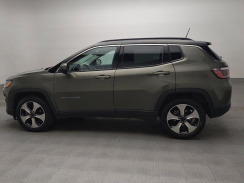 Used 2018 Jeep Compass Latitude w/ Popular Equipment Group FWD image 3