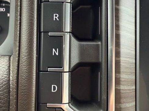 Used 2021 GMC Yukon XL Denali image 26