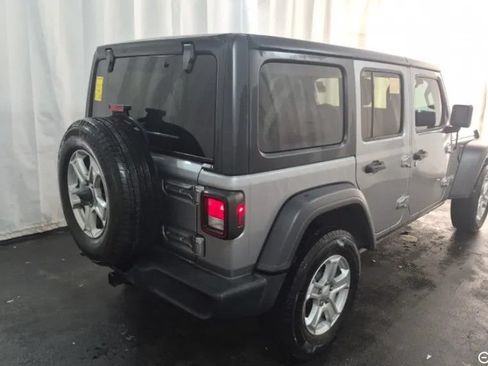Used 2020 Jeep Wrangler Unlimited Sport S AWD/4WD image 3