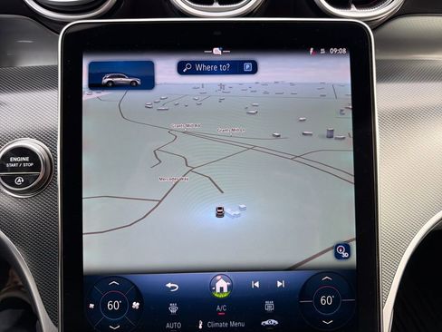 Used 2026 Mercedes-Benz GLC 300 image 8