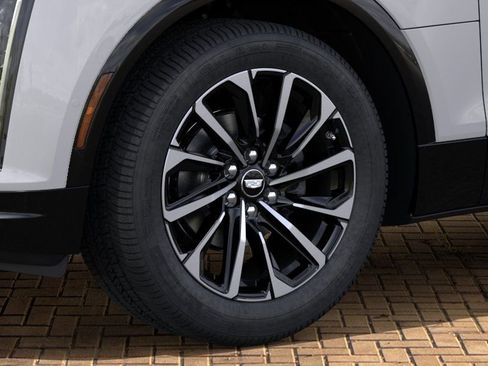 New 2024 Cadillac Lyriq Sport image 9