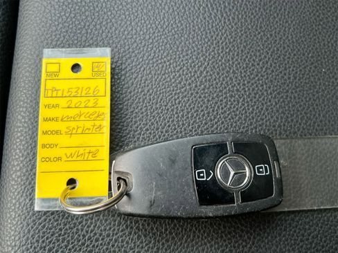 Used 2023 Mercedes-Benz Sprinter 2500 image 28