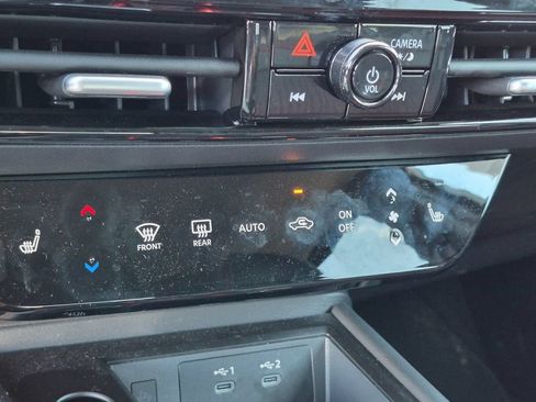 Used 2026 Nissan Kicks SR w/ Cold Weather Package AWD/4WD image 19