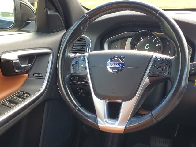 Used 2015 Volvo V60 T5 Platinum FWD image 26