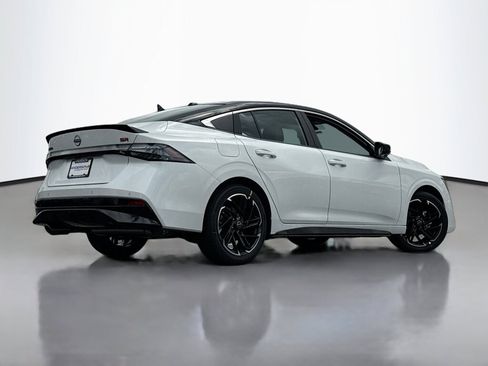 New 2026 Nissan Sentra SR FWD image 2