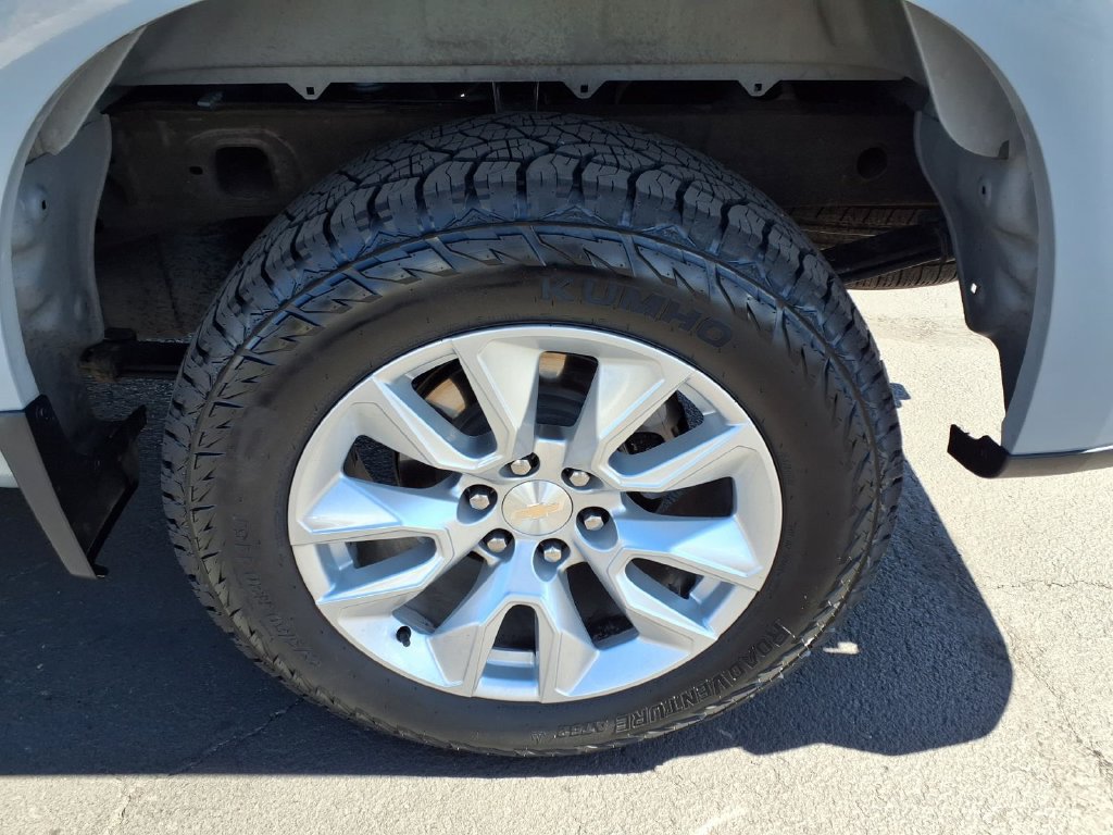 Used 2024 Chevrolet Silverado 1500 Custom AWD/4WD image 14