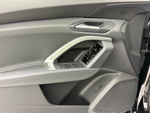 Used 2026 Audi Q5 Premium image 13