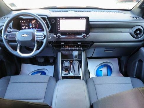 Certified 2025 Chevrolet Colorado W/T w/ WT Custom Package image 9