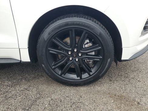 Certified 2023 Ford Edge ST-Line w/ Class II Trailer Tow Package image 4