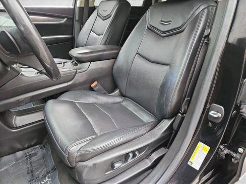 Used 2019 Cadillac XT5 Luxury FWD image 16