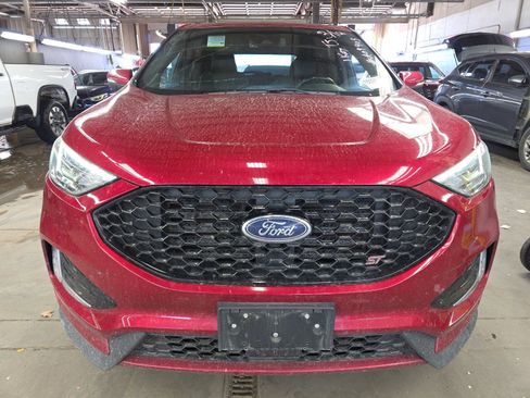 Used 2022 Ford Edge ST image 2