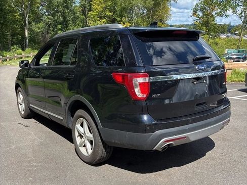 Used 2016 Ford Explorer XLT w/ Equipment Group 202A AWD/4WD image 5