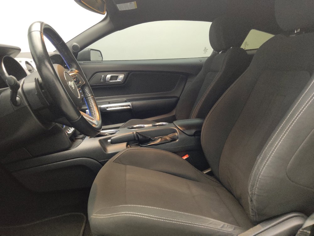 Used 2020 Ford Mustang Coupe w/ Equipment Group 101A RWD image 17