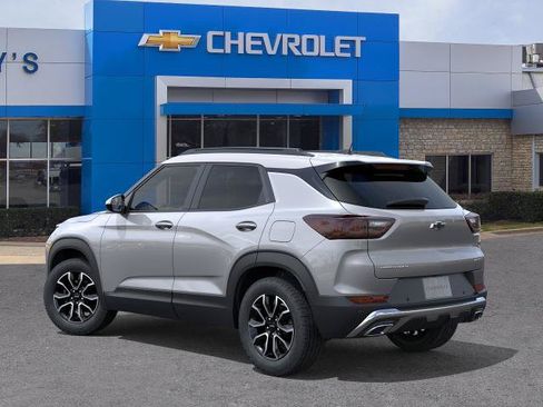 New 2026 Chevrolet TrailBlazer ACTIV w/ Convenience Package FWD image 3