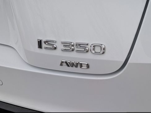 Used 2024 Lexus IS 350 F Sport image 9
