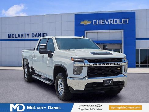 Used 2022 Chevrolet Silverado 2500 LT AWD/4WD image 1