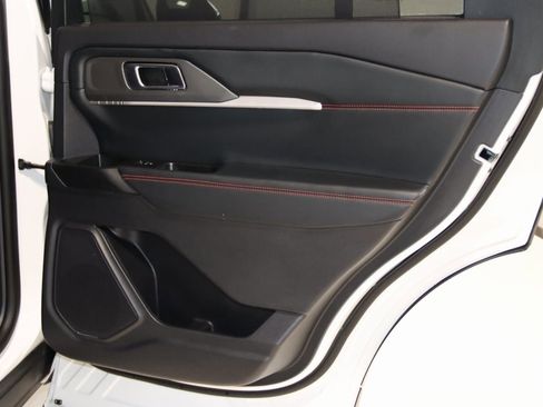 Used 2025 Ford Explorer ST-Line w/ Premium Package image 64