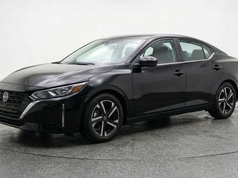 Used 2025 Nissan Sentra SV FWD image 3