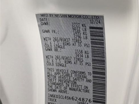 Used 2025 Nissan Frontier SV image 34