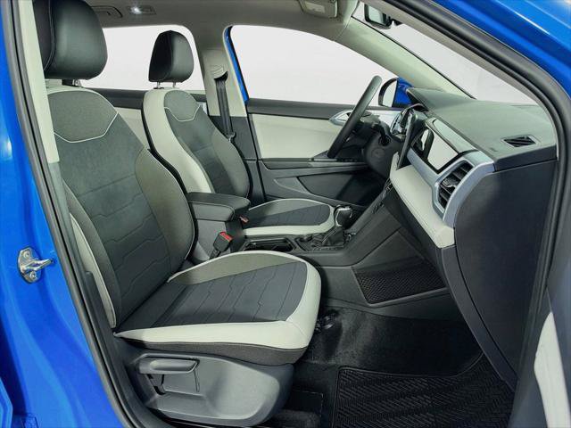 New 2027 Volkswagen Taos SE AWD/4WD image 28
