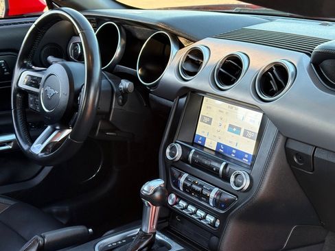 Used 2022 Ford Mustang Premium image 33