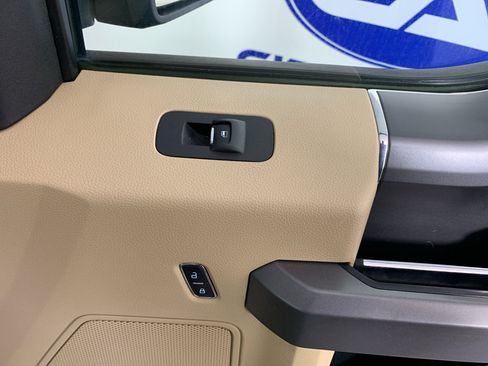 Used 2015 Ford F150 XLT w/ Equipment Group 301A Mid RWD image 35