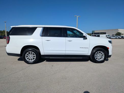 Used 2023 Chevrolet Suburban LS AWD/4WD image 4