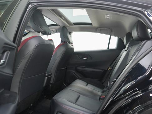 Used 2026 Toyota Prius Plug-In Hybrid image 17