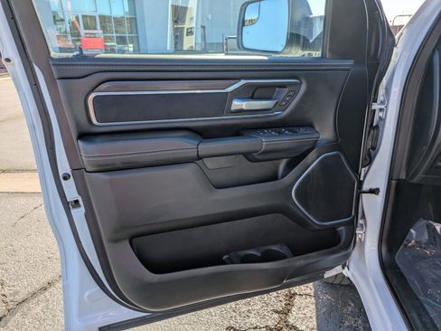 Used 2025 RAM 1500 Laramie w/ Sport Appearance Package AWD/4WD image 12