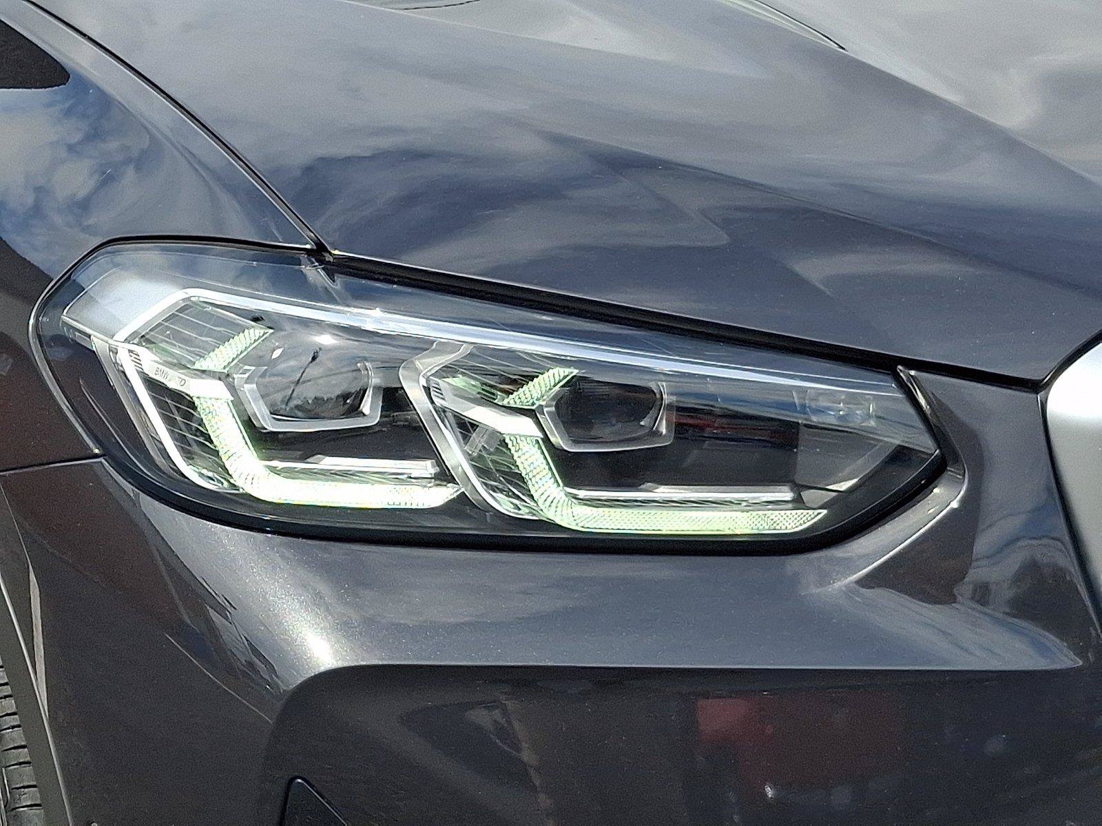 Used 2024 BMW X4 xDrive30i w/ Premium Package AWD/4WD image 9