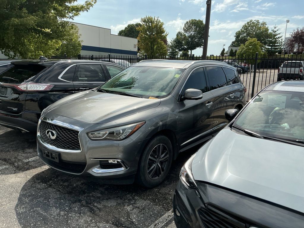 Used 2018 INFINITI QX60 FWD w/ Premium Plus Package image 4