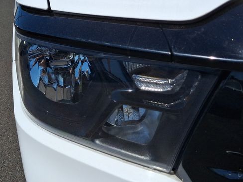 Used 2020 RAM 1500 Big Horn AWD/4WD image 9