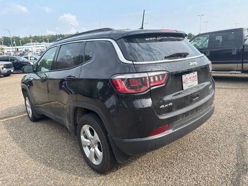 Used 2019 Jeep Compass Latitude AWD/4WD image 6
