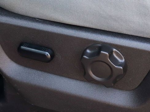 Used 2012 Ford F250 XLT w/ XLT Premium Pkg image 21