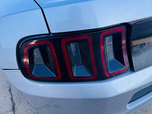 Used 2014 Ford Mustang V6 Convertible 2D image 17