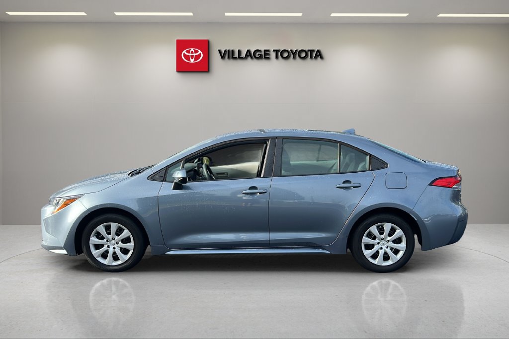 Certified 2024 Toyota Corolla LE FWD image 2