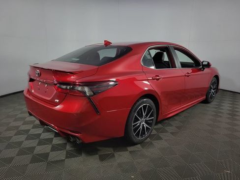 Used 2023 Toyota Camry SE image 8