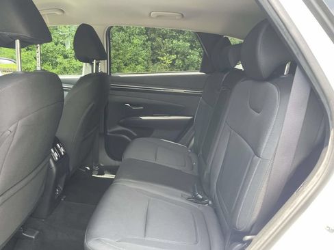 Certified 2022 Hyundai Tucson SEL w/ Cargo Package FWD image 9