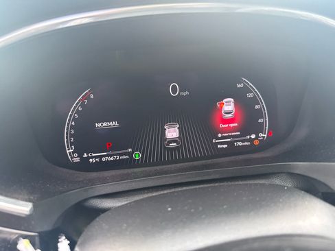 Used 2024 Acura MDX FWD w/ Technology Package image 9