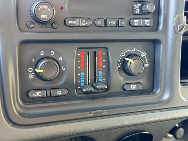 Used 2006 GMC Sierra 1500 SLE w/ Light Duty Power Package AWD/4WD image 14
