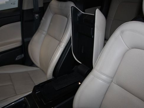 Used 2025 Lincoln Corsair Grand Touring w/ Towing Package image 21