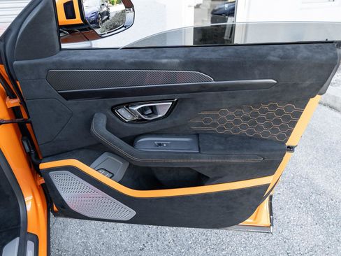 Used 2023 Lamborghini Urus Performante image 58