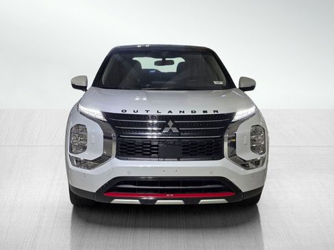 Used 2024 Mitsubishi Outlander Ralliart image 2