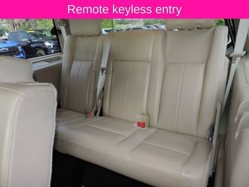 Used 2016 Ford Expedition XLT w/ Equipment Group 202A RWD image 20